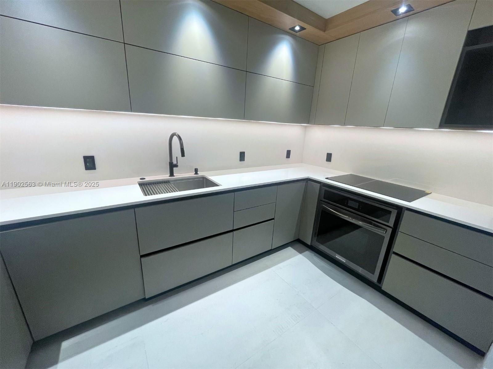 1901 2 / 2 1357 sq. ft. $ 2025-10-25 0 Photo