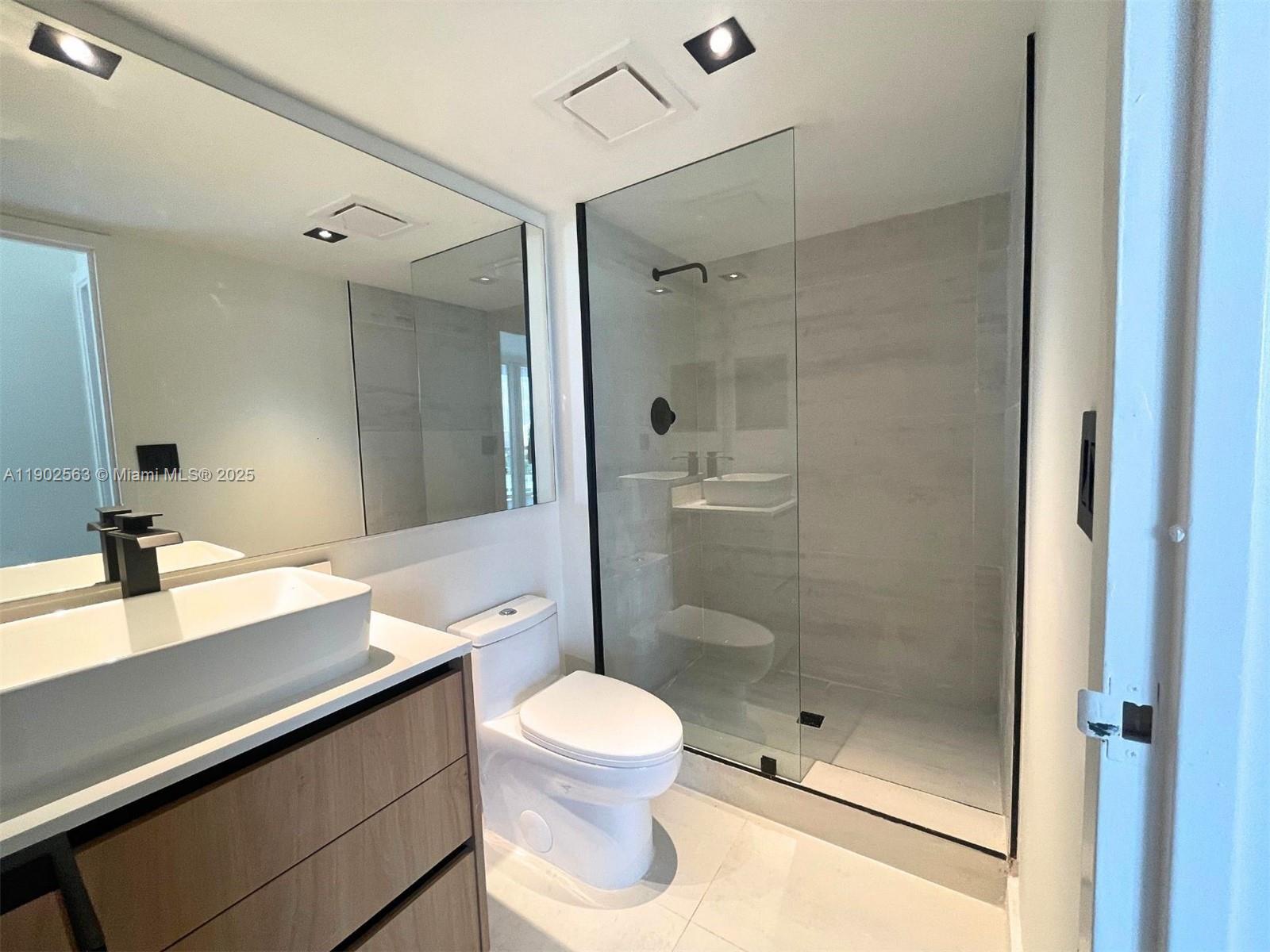 1901 2 / 2 1357 sq. ft. $ 2025-10-25 0 Photo