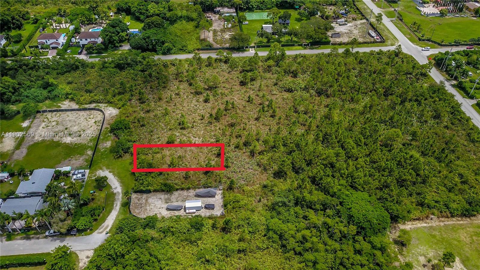 Подробнее   /   кв.футов $ 2025-10-25 0 Фото