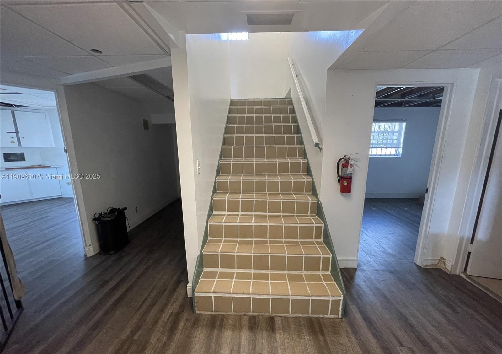 See details   /   sq. ft. $ 2025-10-25 0 Photo