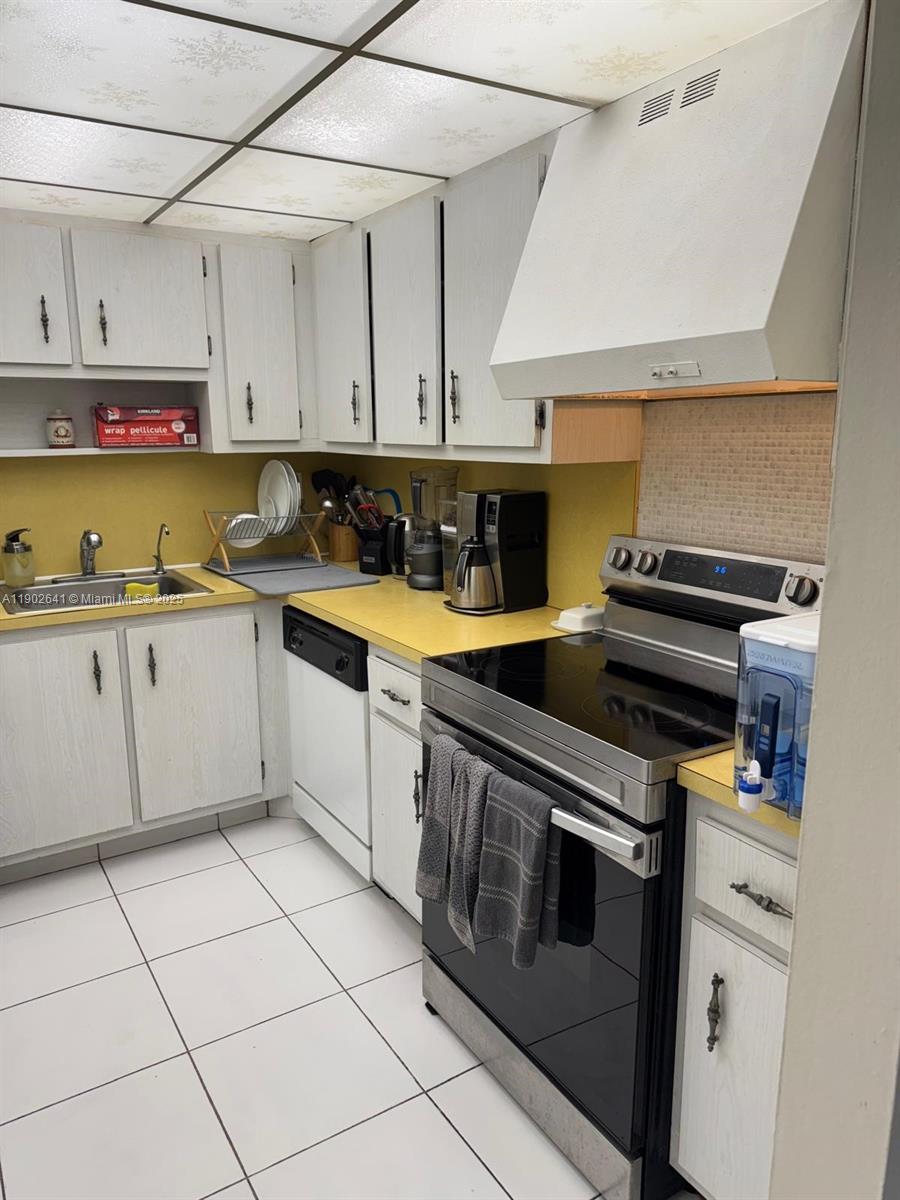 Photo of 500 Three Islands Blvd  #908, Hallandale Beach, Florida, 33009 - 