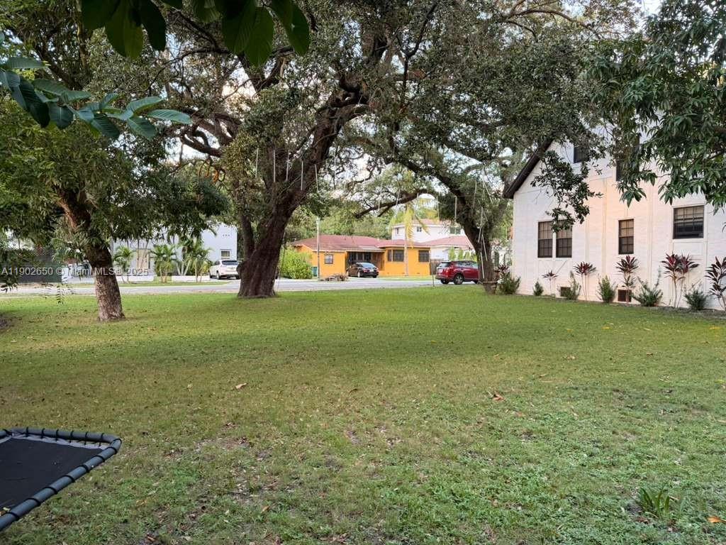 Ver detalles   /   sq. ft. $ 2025-10-25 0 foto