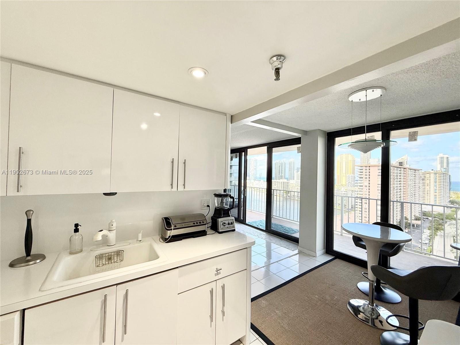 2010 2 / 2 1396 sq. ft. $ 2025-10-25 0 Photo