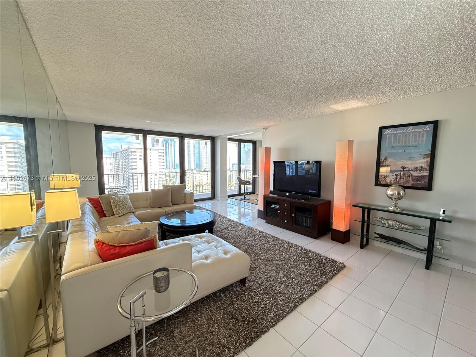 2010 2 / 2 1396 sq. ft. $ 2025-10-25 0 Photo