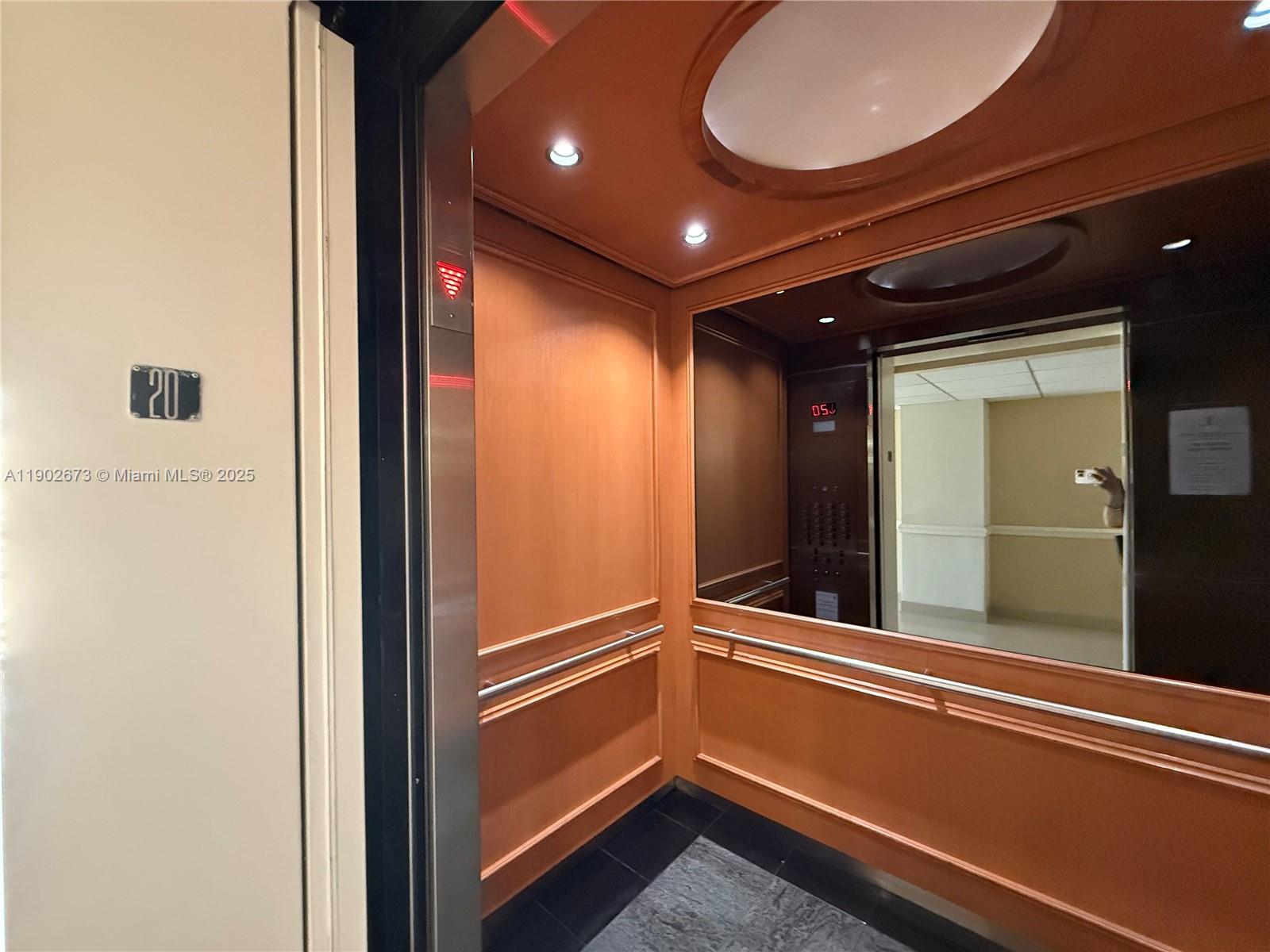 2010 2 / 2 1396 sq. ft. $ 2025-10-25 0 Photo