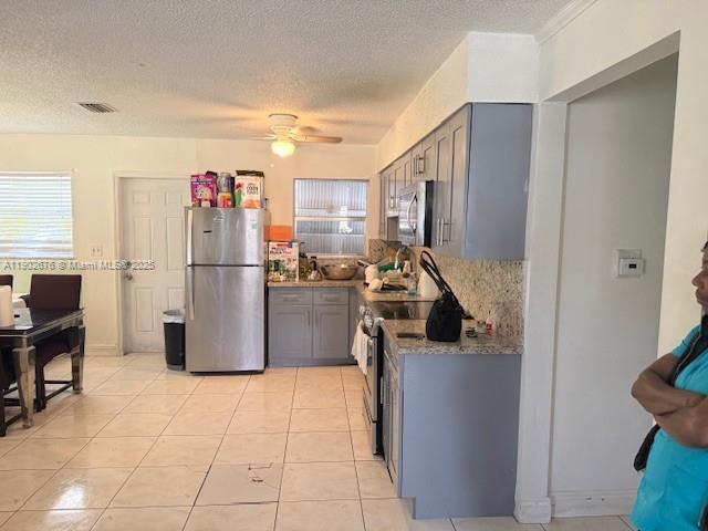 Ver detalles   /  2242 sq. ft. $ 2025-10-25 0 foto