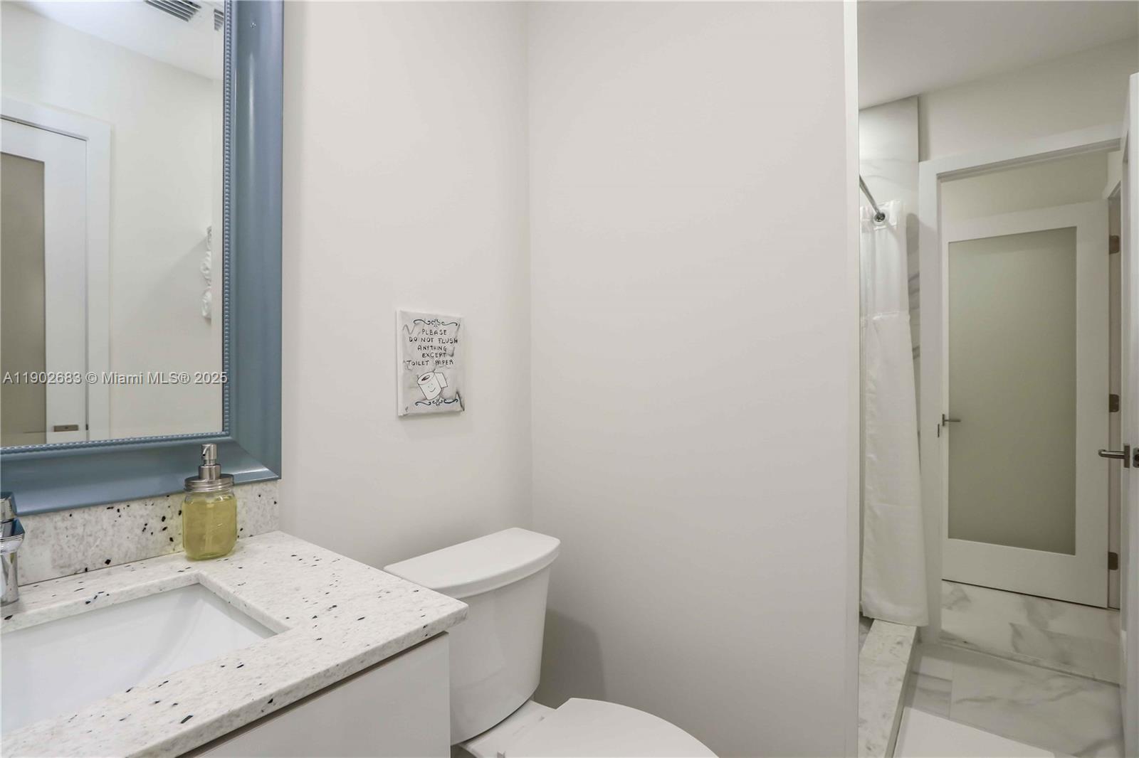 Подробнее   /  2505 кв.футов $ 2025-10-25 0 Фото