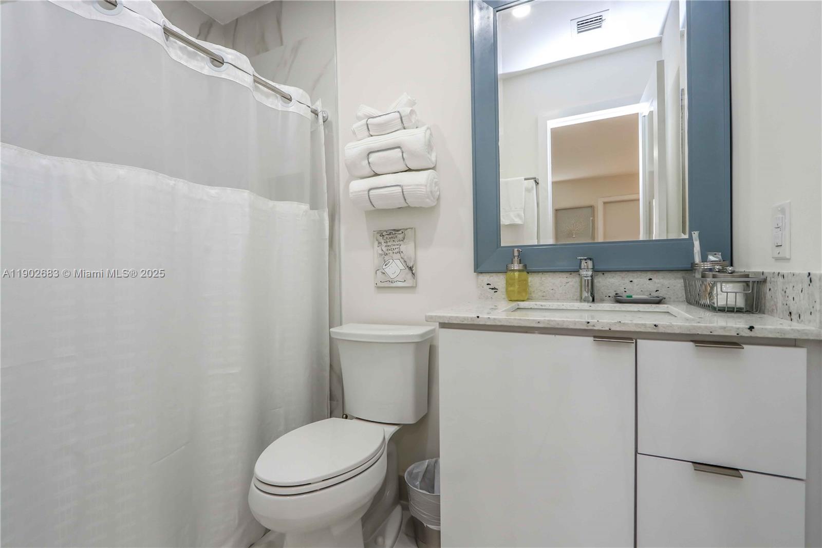 Подробнее   /  2505 кв.футов $ 2025-10-25 0 Фото