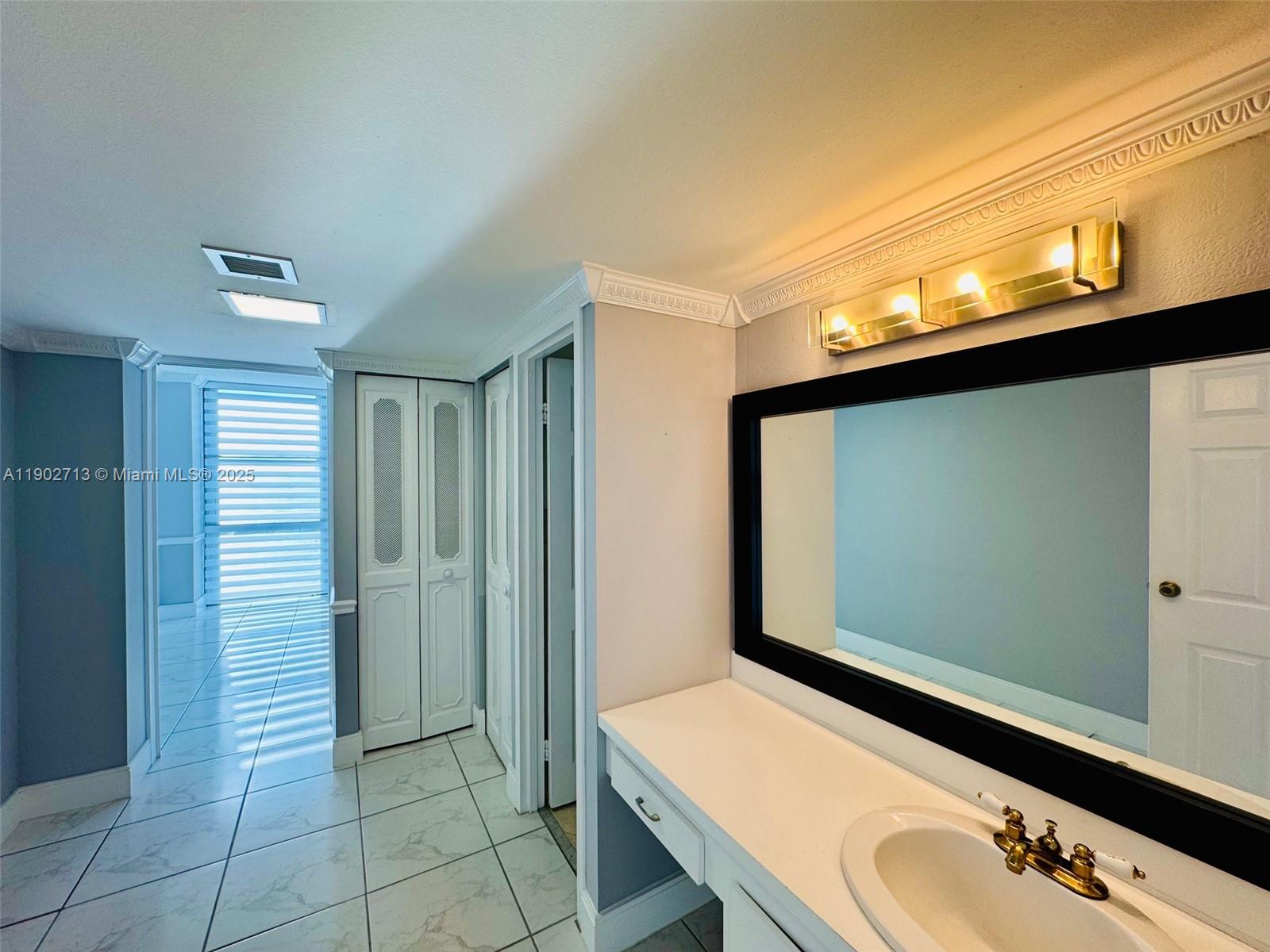 Photo of 3625 Country Club Dr #2009, Aventura, Florida, 33180 -