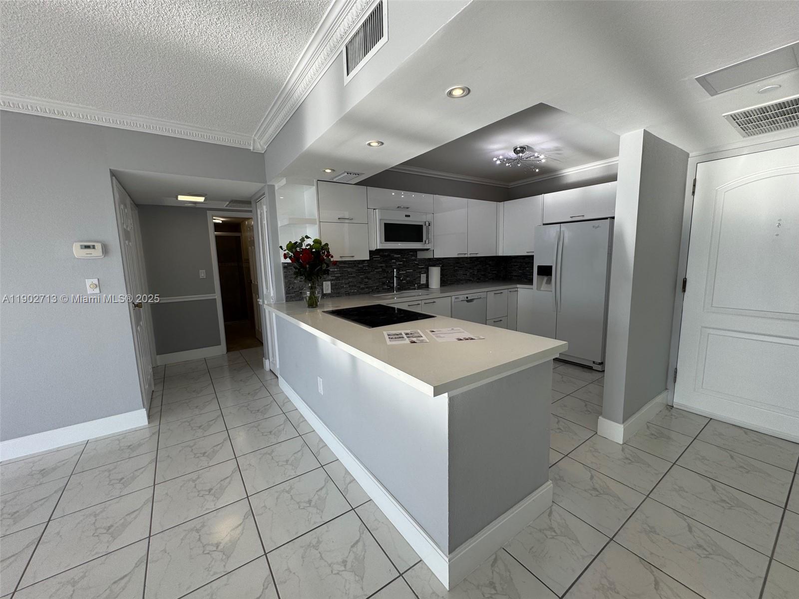 Photo of 3625 Country Club Dr #2009, Aventura, Florida, 33180 -