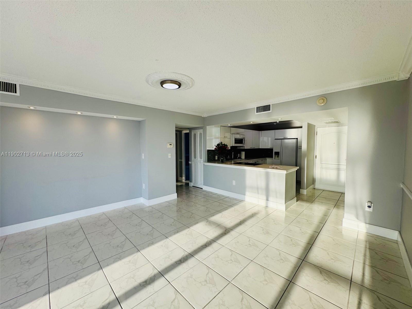 Photo of 3625 Country Club Dr #2009, Aventura, Florida, 33180 -