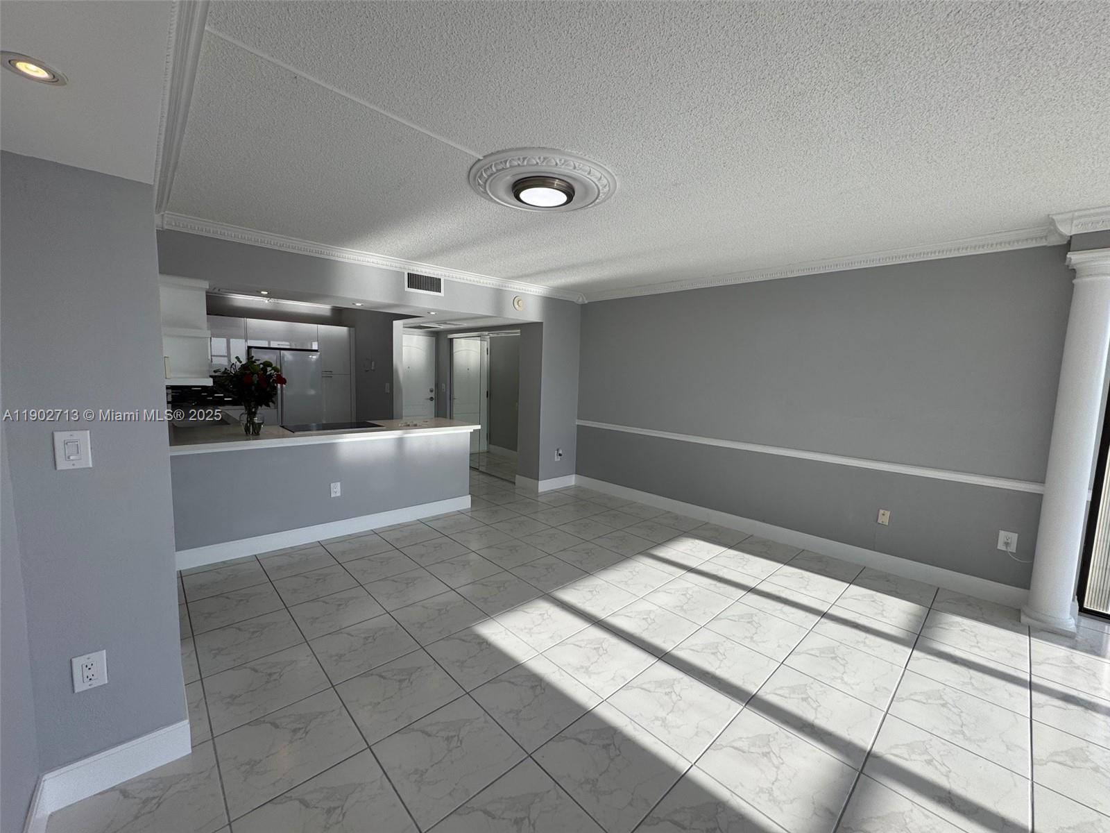 Photo of 3625 Country Club Dr #2009, Aventura, Florida, 33180 -