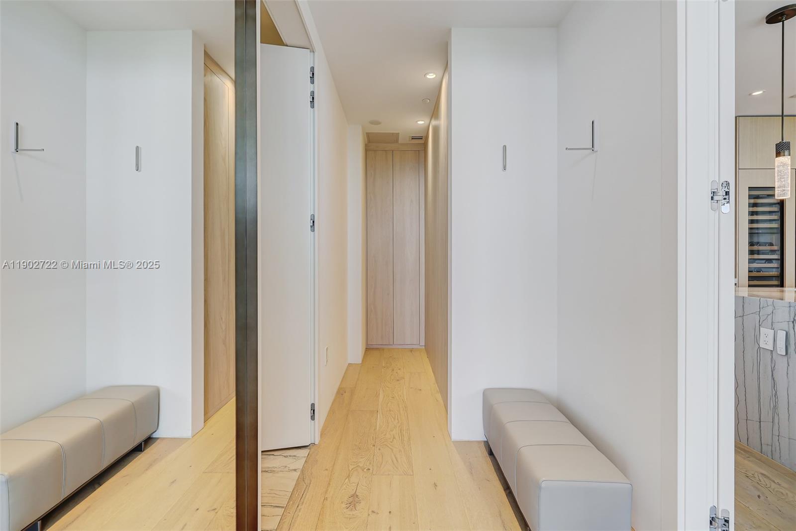 904 2 / 3 1457 sq. ft. $ 2025-10-25 0 Photo