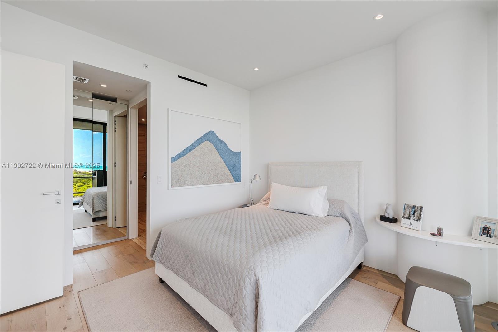 904 2 / 3 1457 sq. ft. $ 2025-10-25 0 Photo