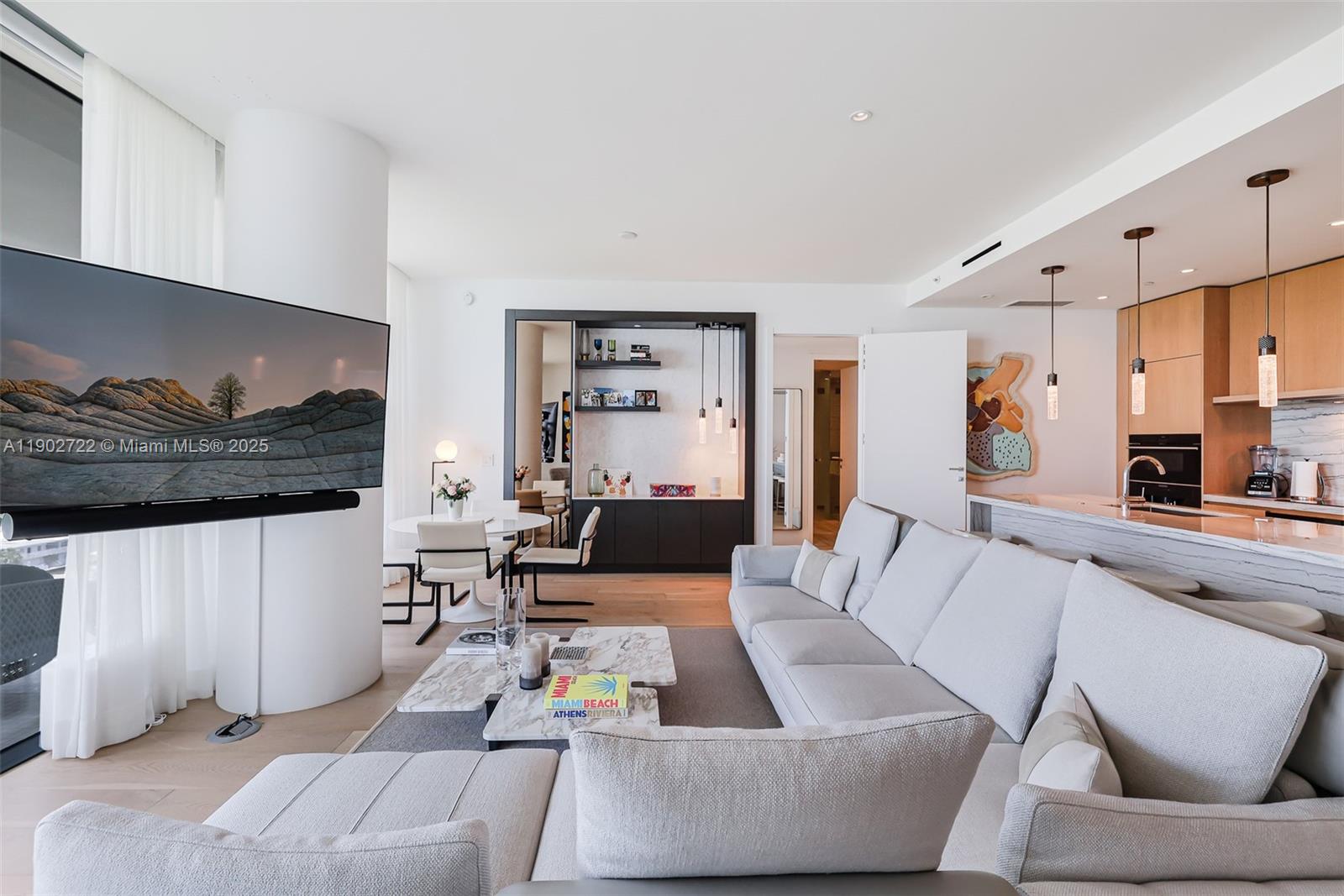 904 2 / 3 1457 sq. ft. $ 2025-10-25 0 Photo