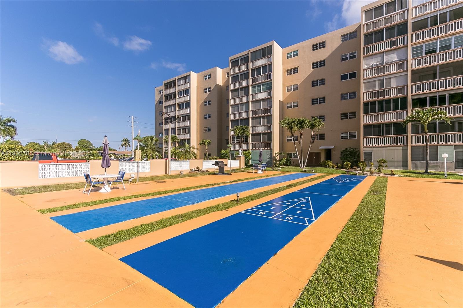 Photo of 420 12th Ave  #208, Hallandale Beach, Florida, 33009 - 