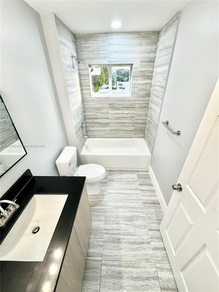 Ver detalles   /  1811 sq. ft. $ 2025-10-26 0 foto