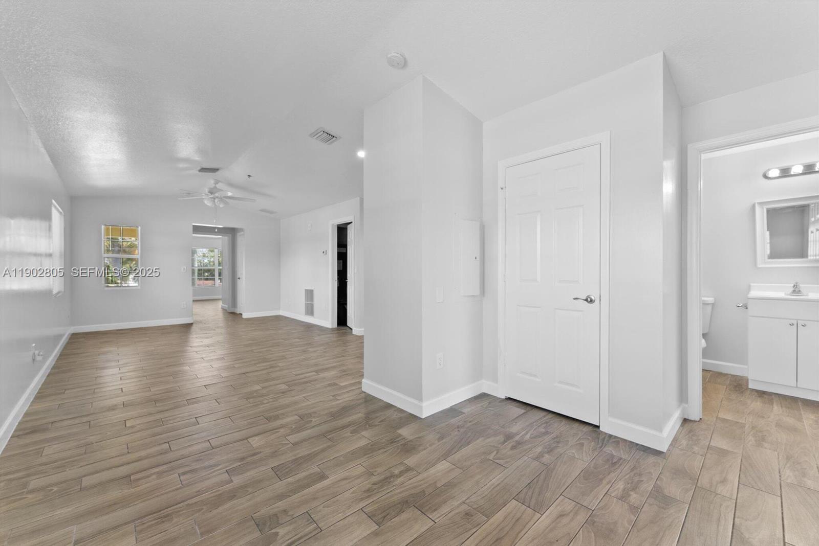 Ver detalles / 4760 sq. ft. $ 2025-12-03 0 foto