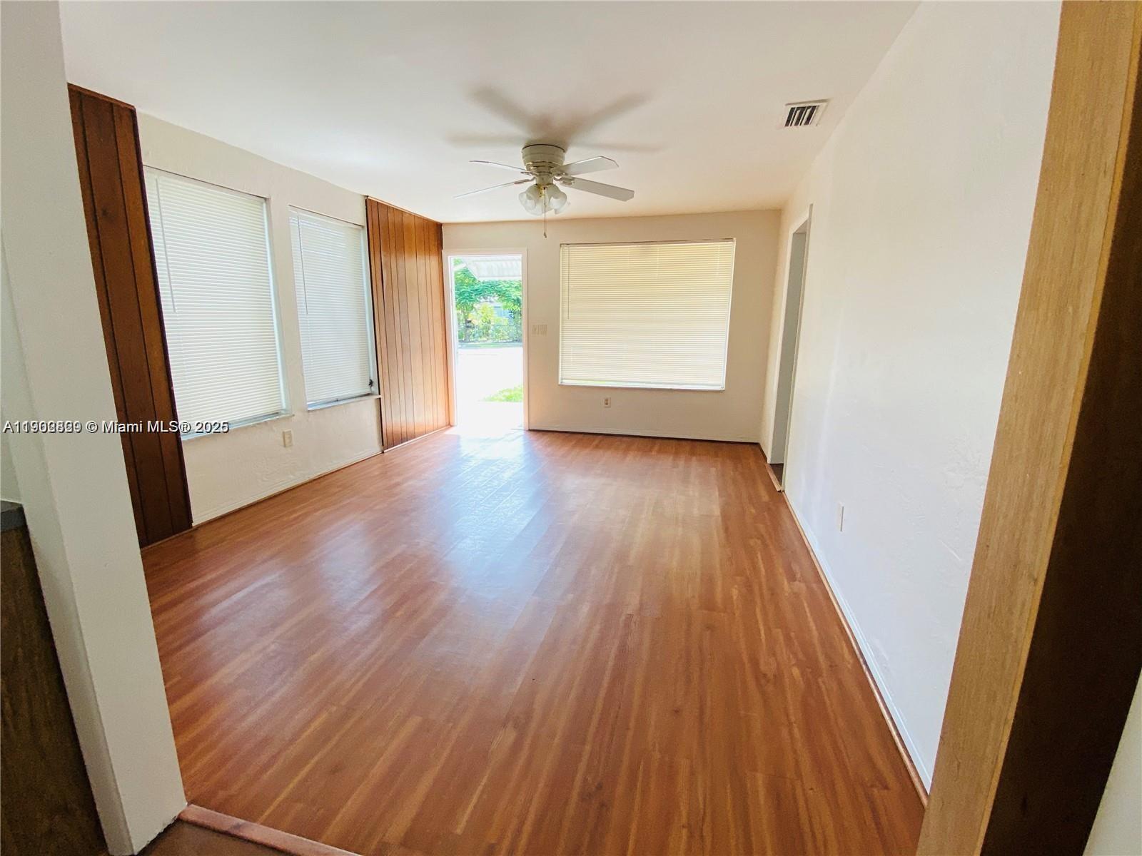 Ver detalles   /  1614 sq. ft. $ 2025-10-28 0 foto