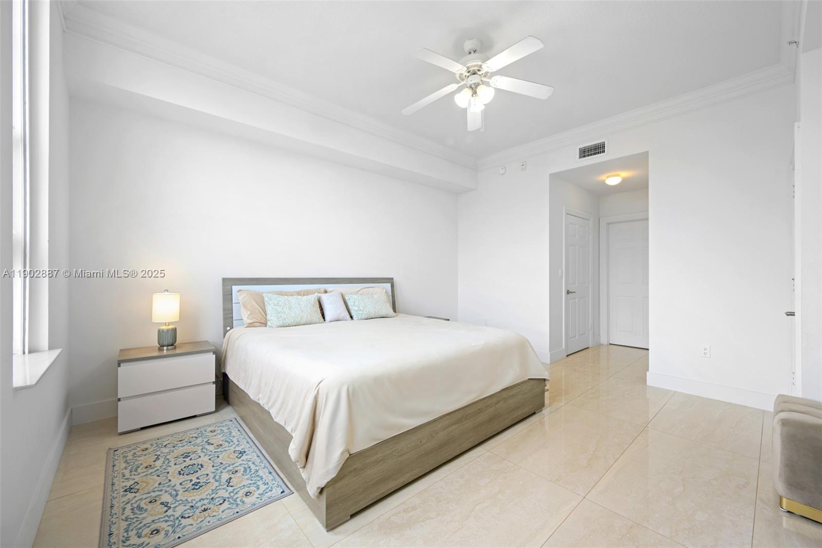 Photo of 3001 185 St  #613, Aventura, Florida, 33180 -