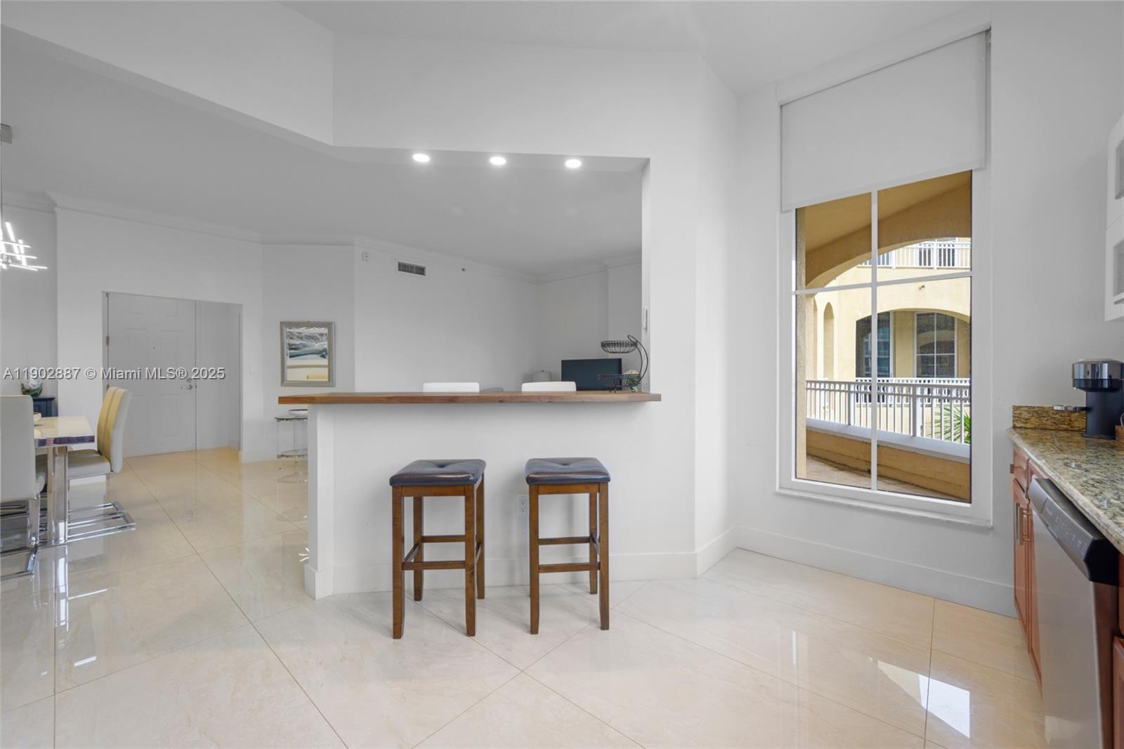 Photo of 3001 185 St  #613, Aventura, Florida, 33180 -