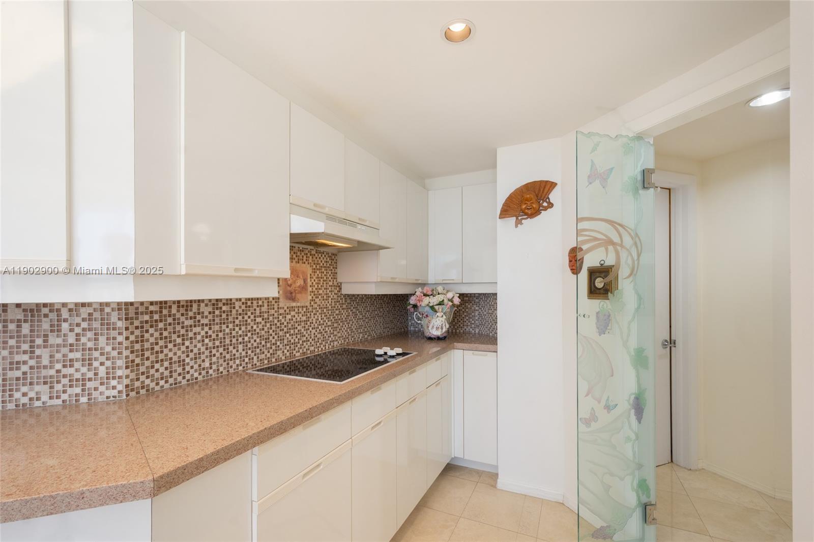 See details 1109 2 / 3 2630 sq. ft. $ 2025-10-26 0 Photo