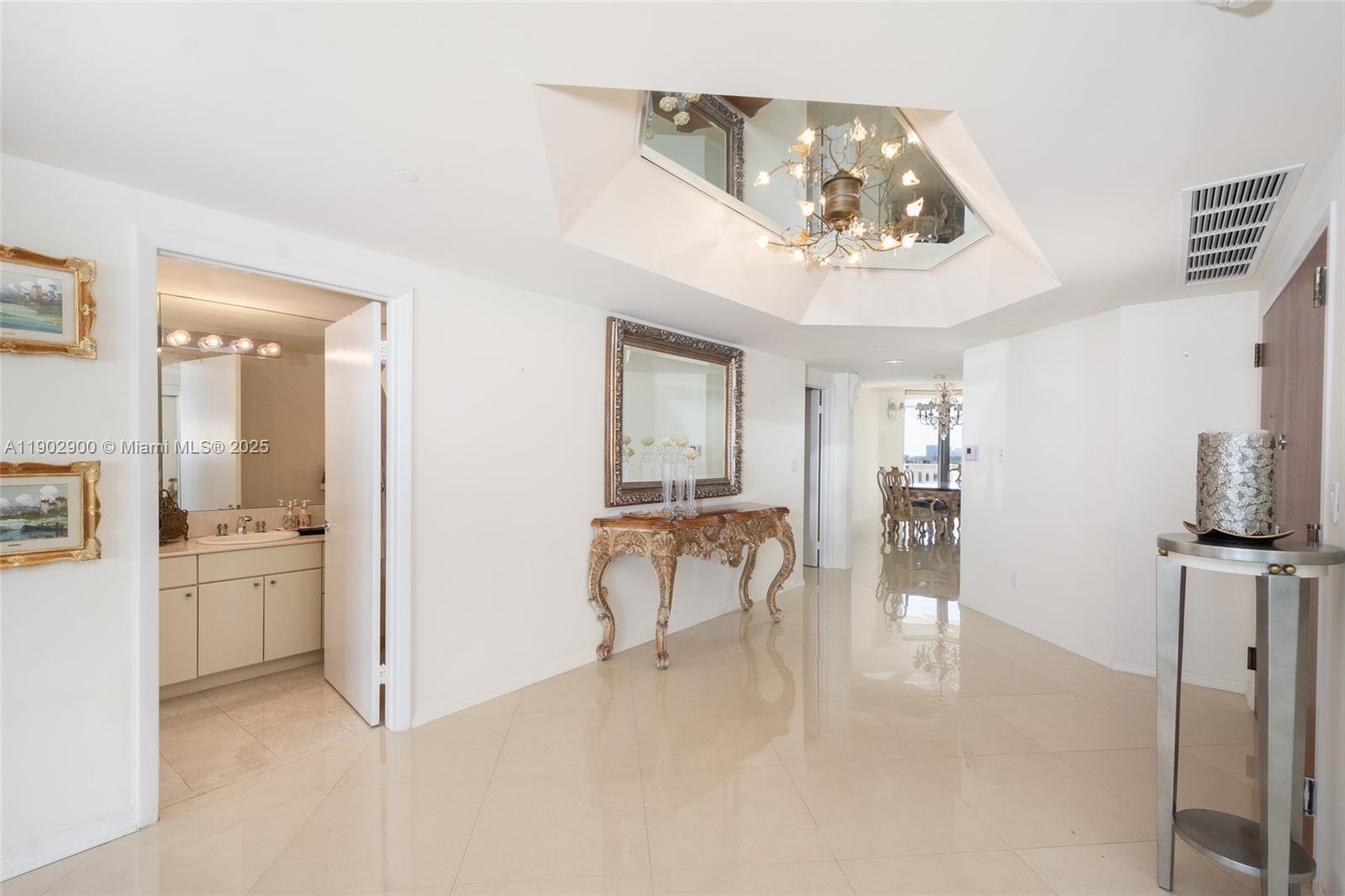 See details 1109 2 / 3 2630 sq. ft. $ 2025-10-26 0 Photo