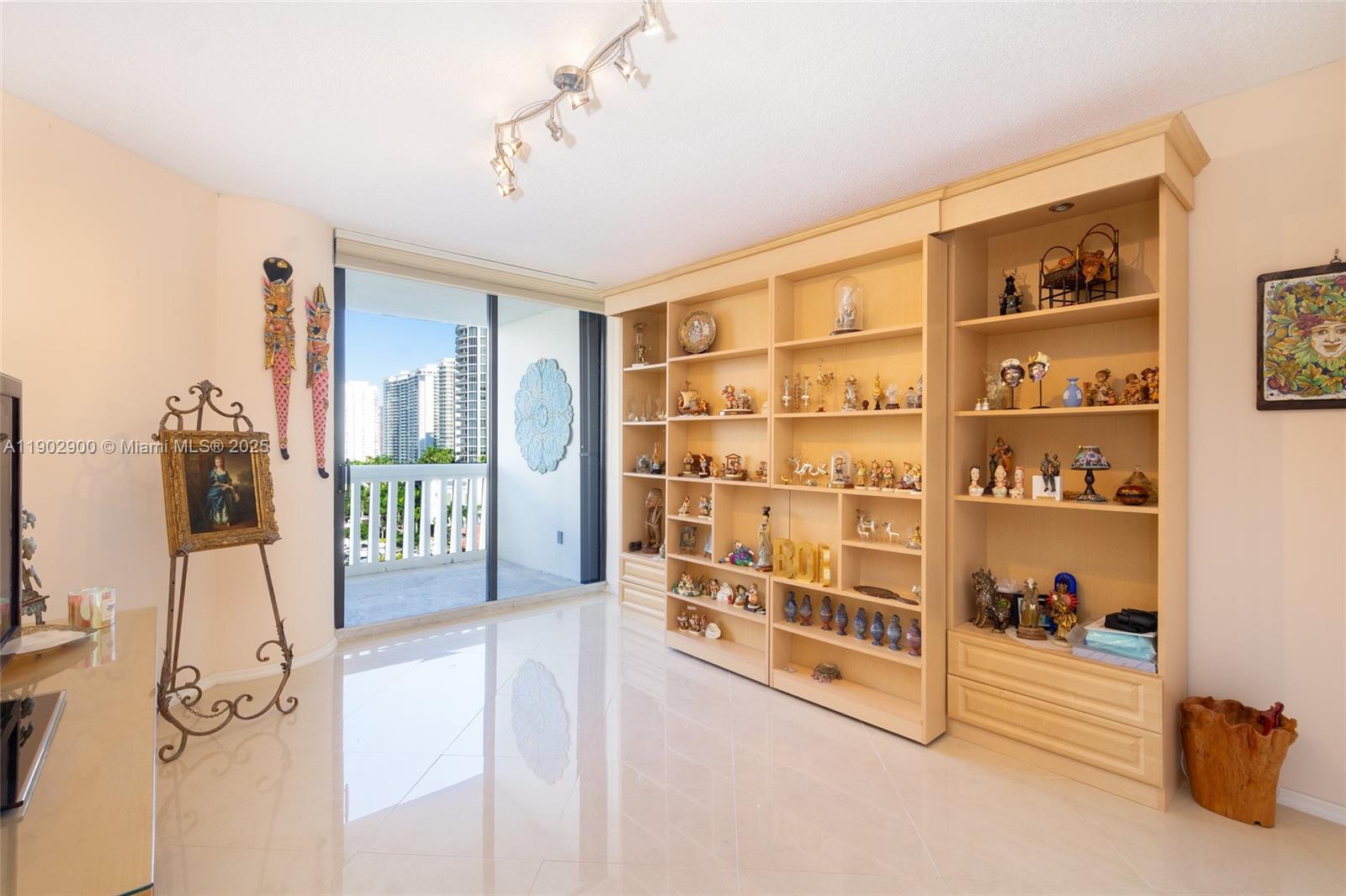 See details 1109 2 / 3 2630 sq. ft. $ 2025-10-26 0 Photo