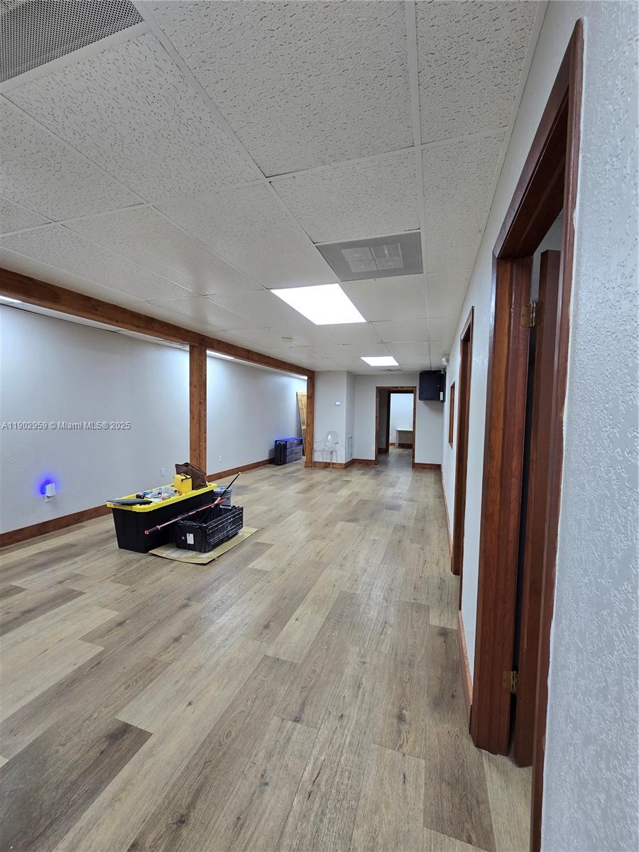 See details   /   sq. ft. $ 2025-10-27 0 Photo