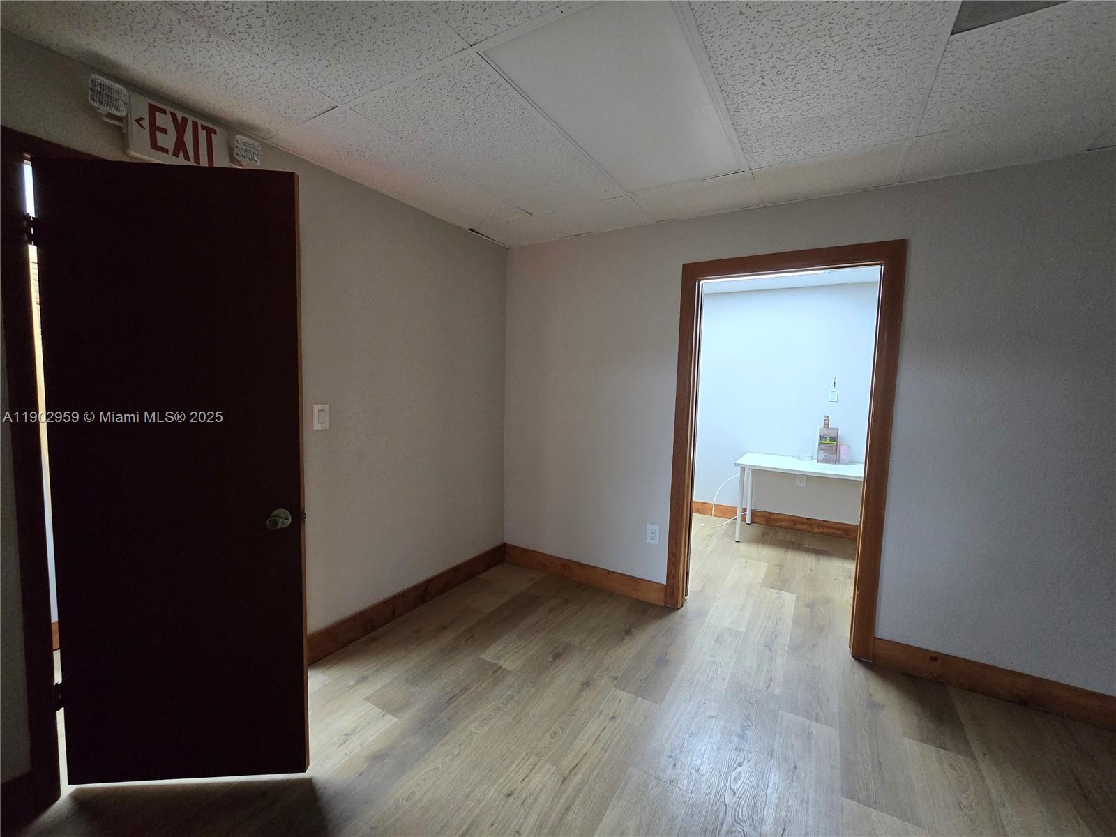 See details   /   sq. ft. $ 2025-10-27 0 Photo