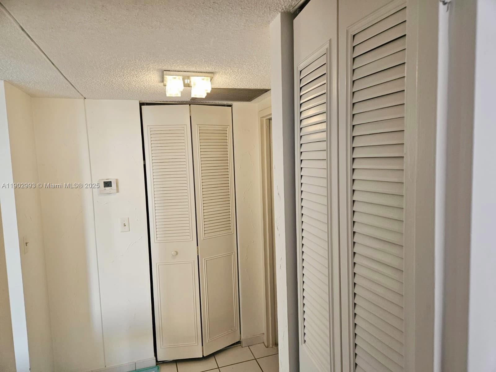 See details 409 2 / 2 1274 sq. ft. $ 2025-10-27 0 Photo