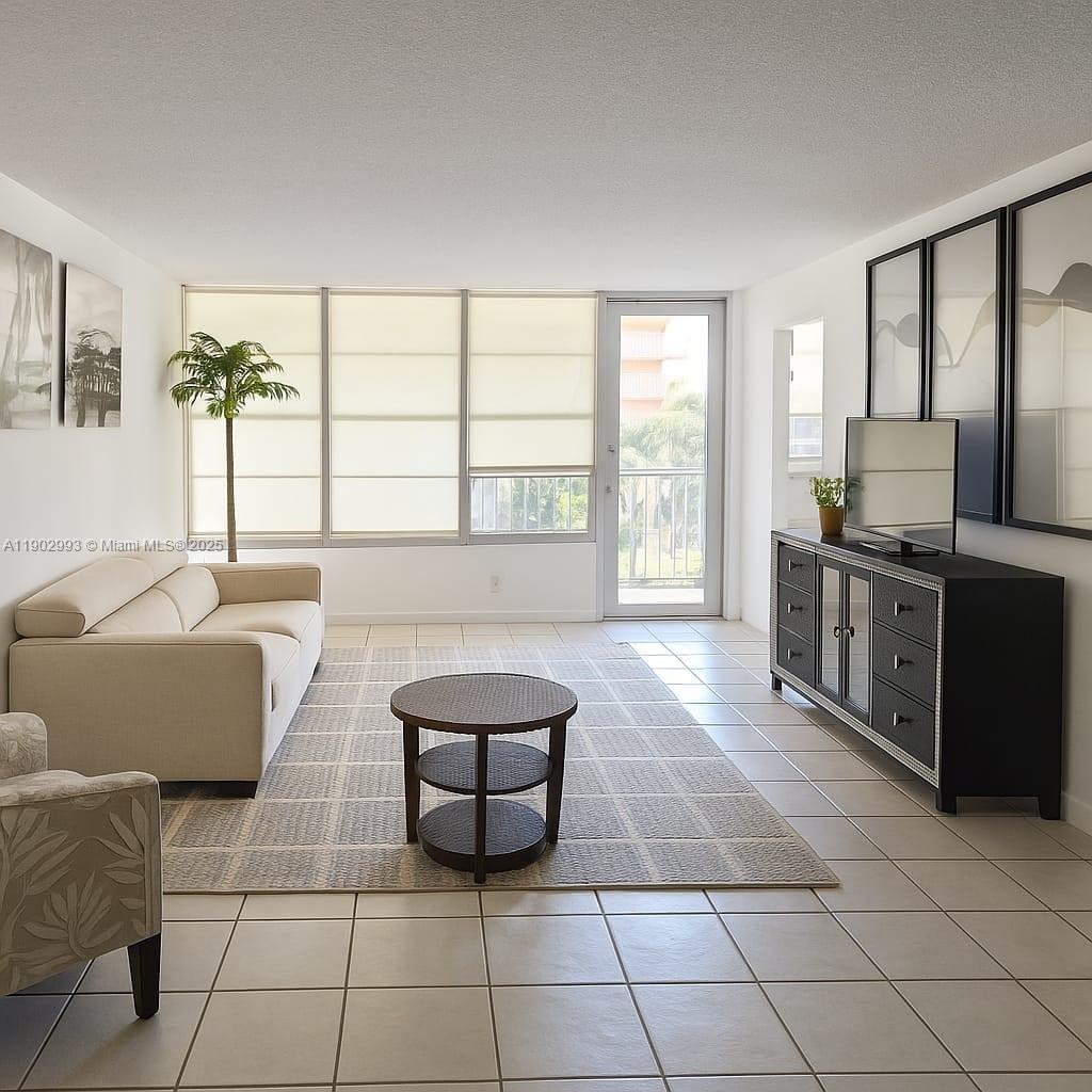 See details 409 2 / 2 1274 sq. ft. $ 2025-10-27 0 Photo