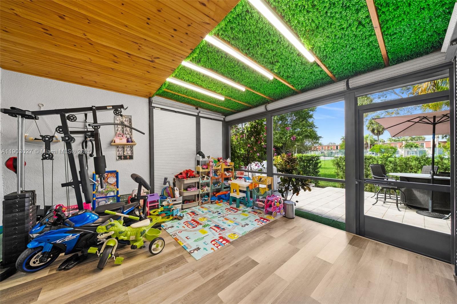 Photo of 1001 Three Islands Blvd  (1001), Hallandale Beach, Florida, 33009 - 