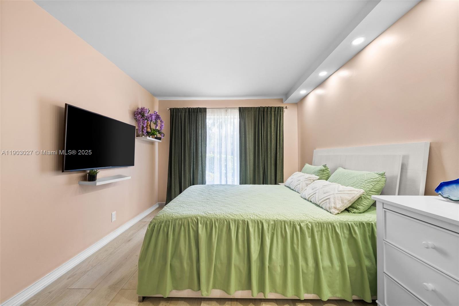 Photo of 1001 Three Islands Blvd  (1001), Hallandale Beach, Florida, 33009 - 