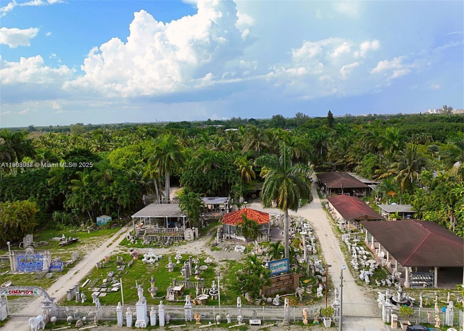 Подробнее / кв.футов $ 2025-10-27 0 Фото