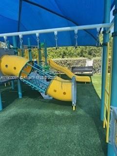 Photo of 1140 Lidflower St  (1140), Hollywood, Florida, 33019 - 