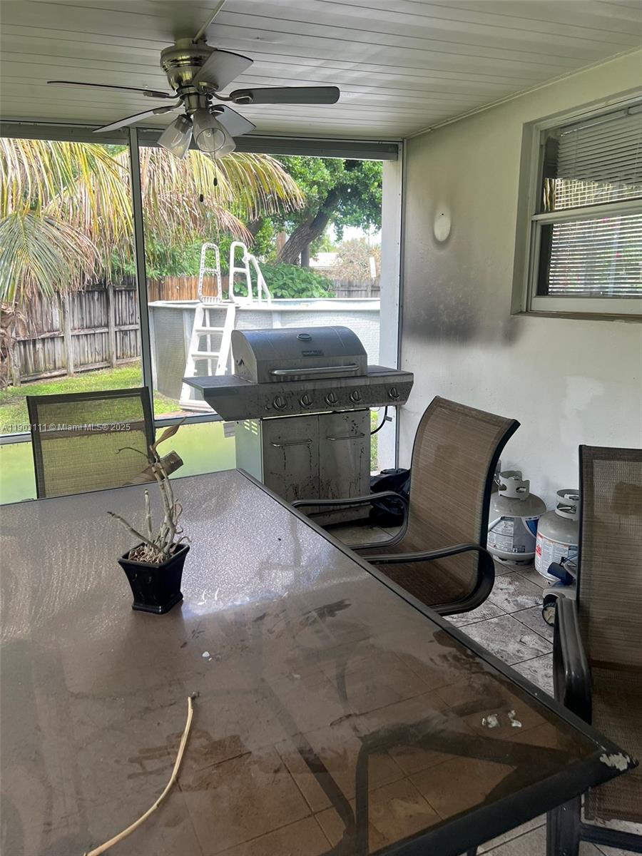 281 3 / 2 1140 sq. ft. $ 2025-10-27 0 Photo