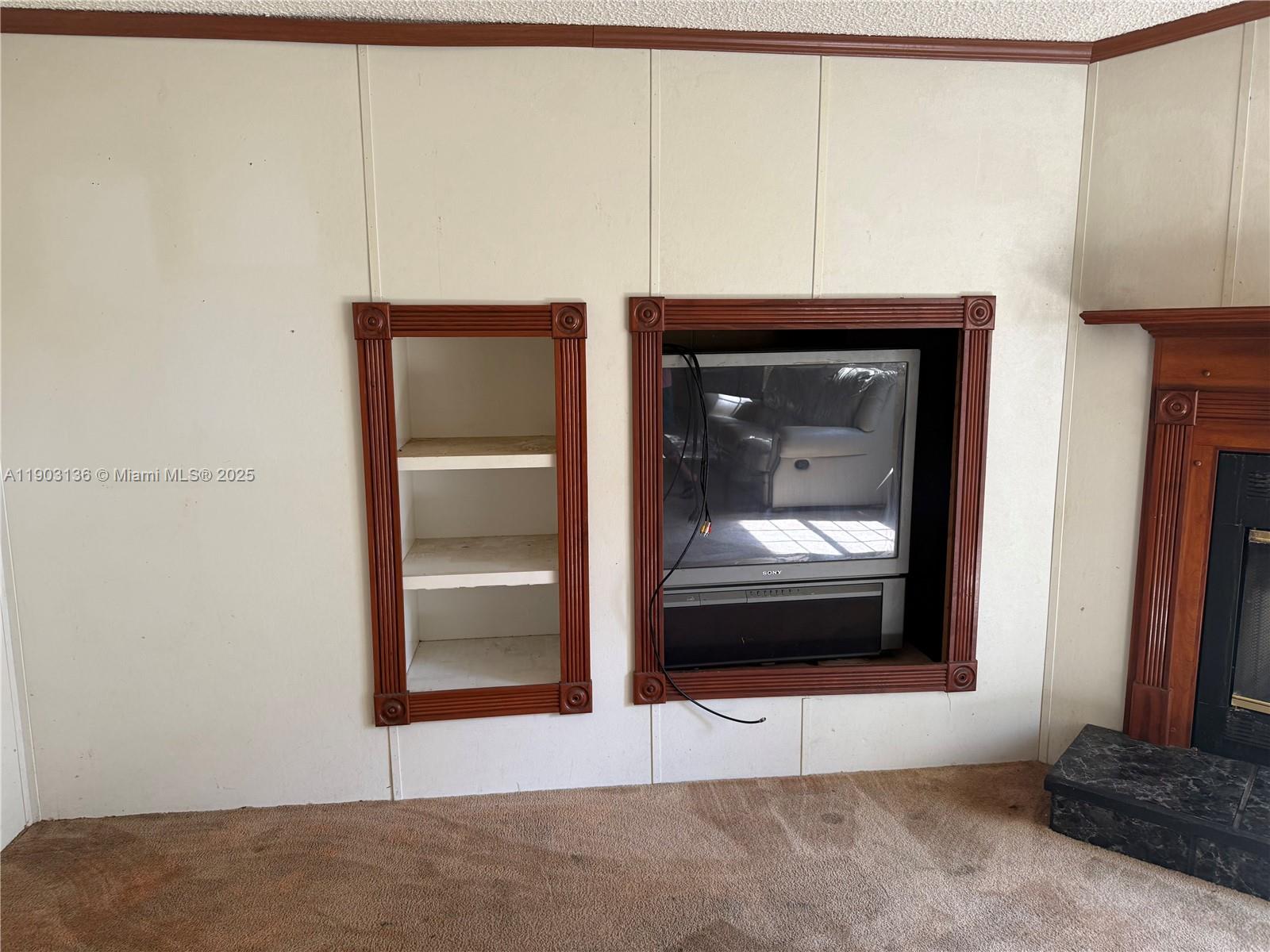 Подробнее   /   кв.футов $ 2025-10-27 0 Фото