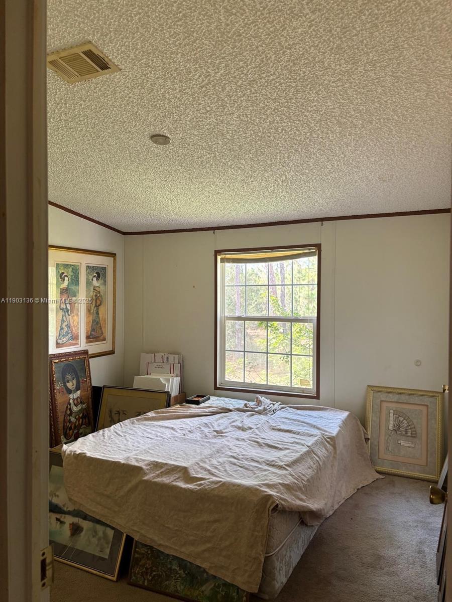 Подробнее   /   кв.футов $ 2025-10-27 0 Фото