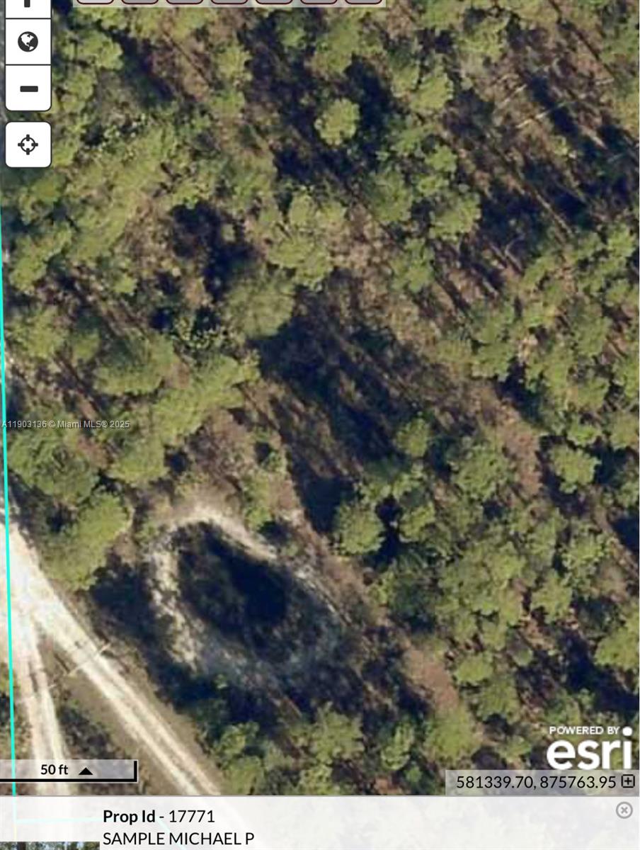 Подробнее   /   кв.футов $ 2025-10-27 0 Фото