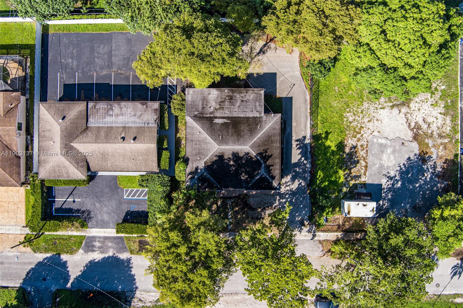   /   sq. ft. $ 2025-10-27 0 Photo