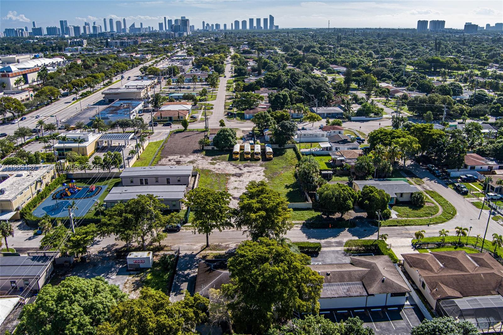   /   sq. ft. $ 2025-10-27 0 Photo