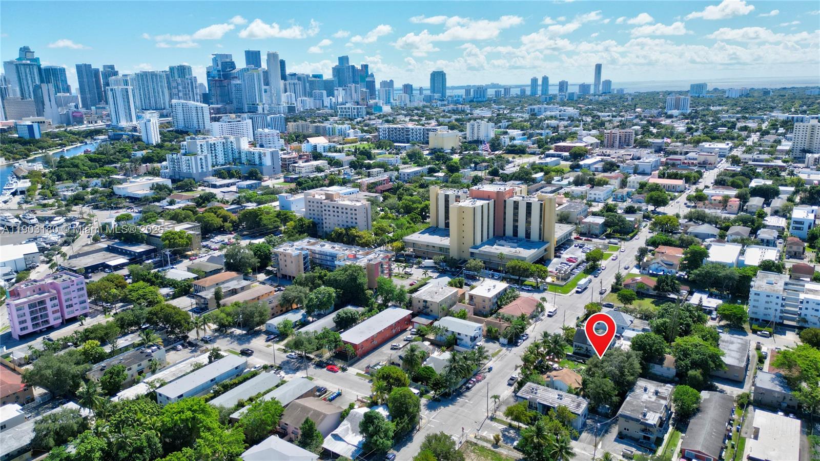 Подробнее   /   кв.футов $ 2025-10-27 0 Фото