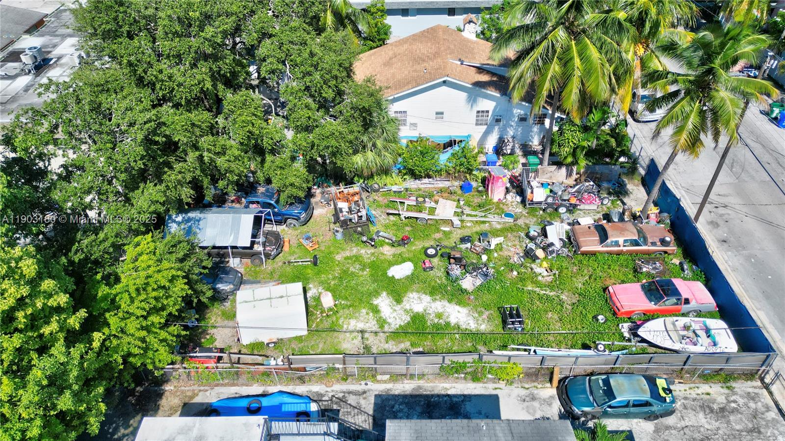 Подробнее   /   кв.футов $ 2025-10-27 0 Фото