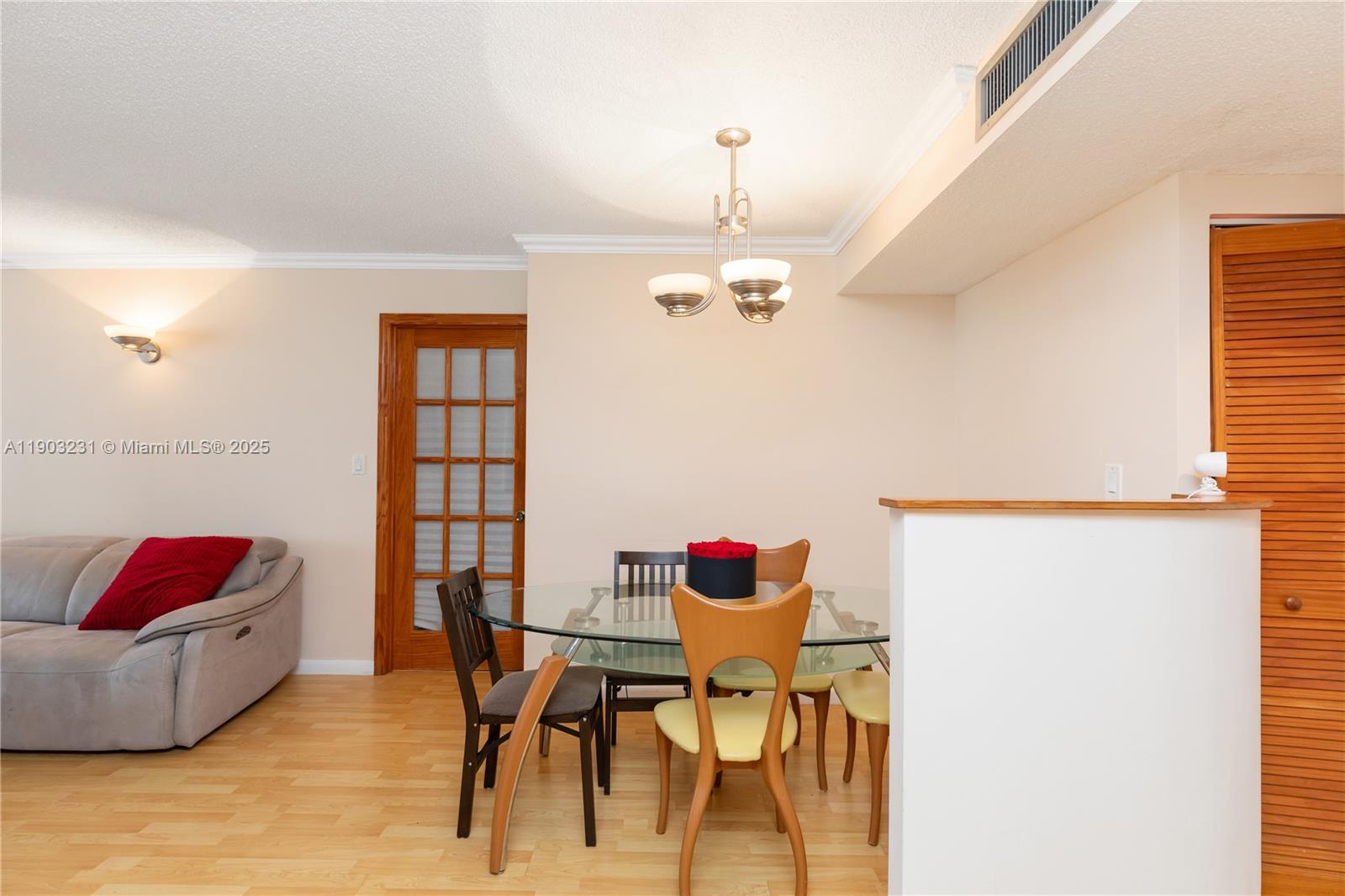 1407 2 / 2 1070 sq. ft. $ 2025-10-27 0 Photo