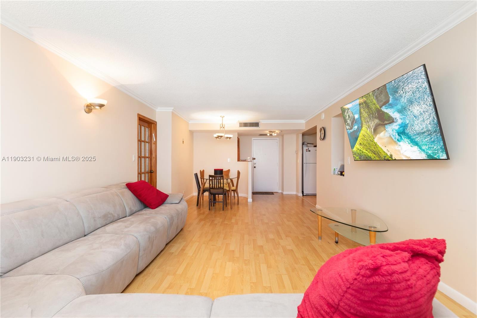 1407 2 / 2 1070 sq. ft. $ 2025-10-27 0 Photo