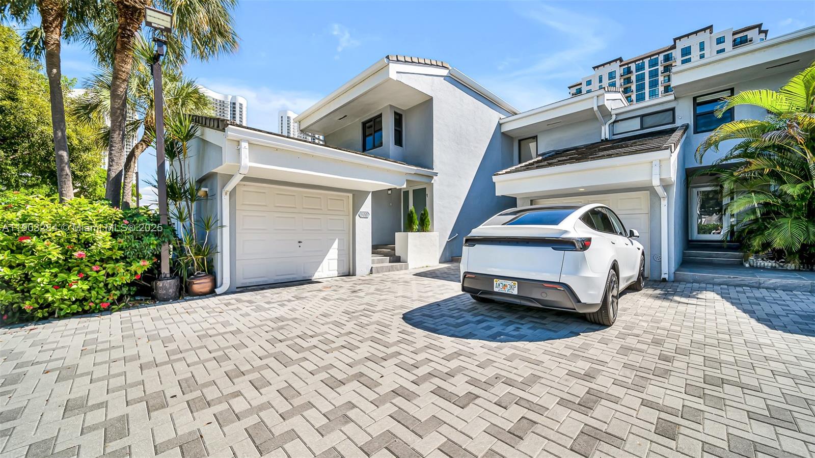 Photo of 300 Poinciana Dr  (300), Sunny Isles Beach, Florida, 33160 -