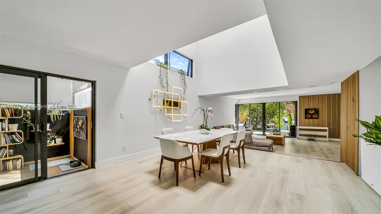 Photo of 300 Poinciana Dr  (300), Sunny Isles Beach, Florida, 33160 -