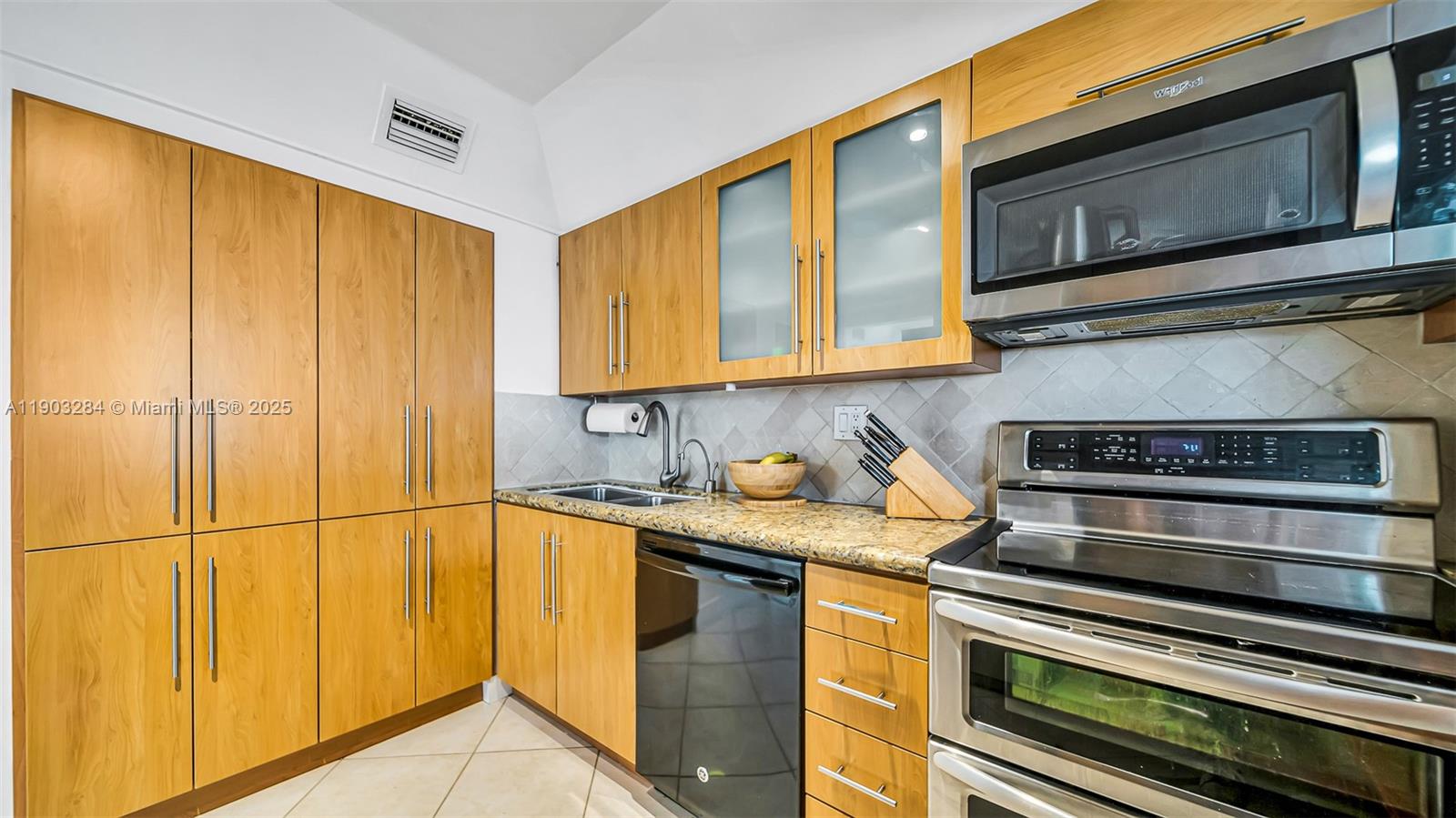 Photo of 300 Poinciana Dr  (300), Sunny Isles Beach, Florida, 33160 -