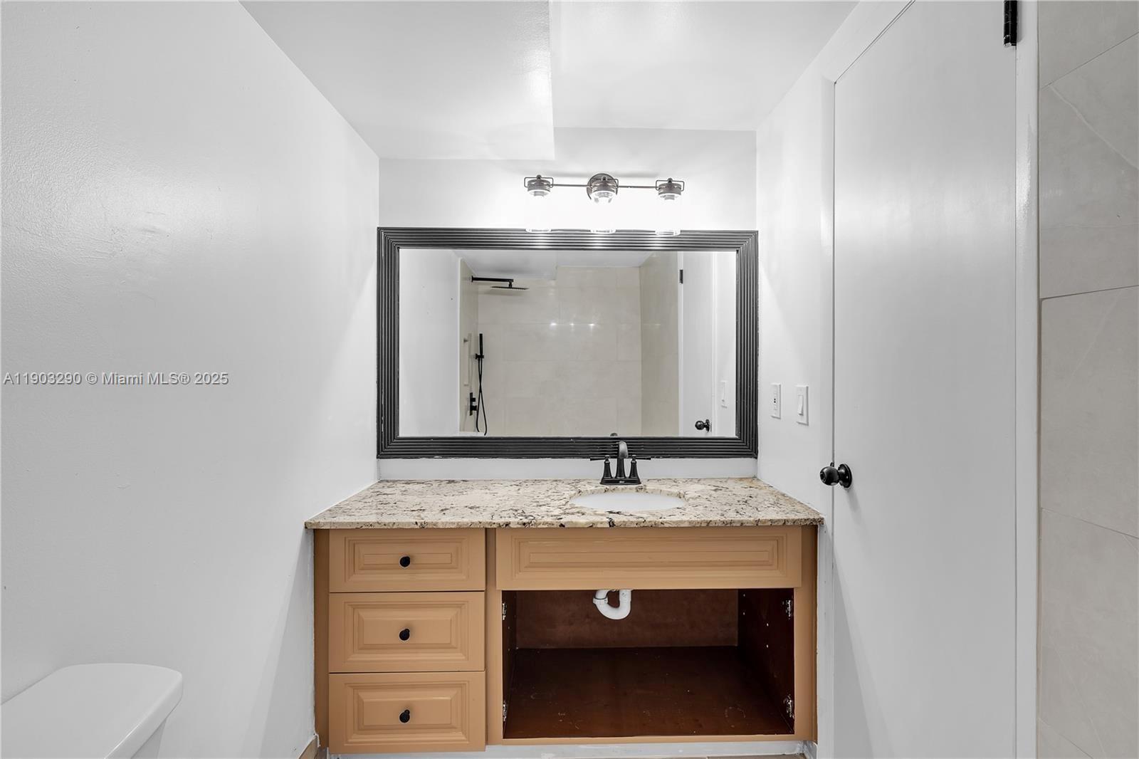 Подробнее   /  2833 кв.футов $ 2025-10-27 0 Фото